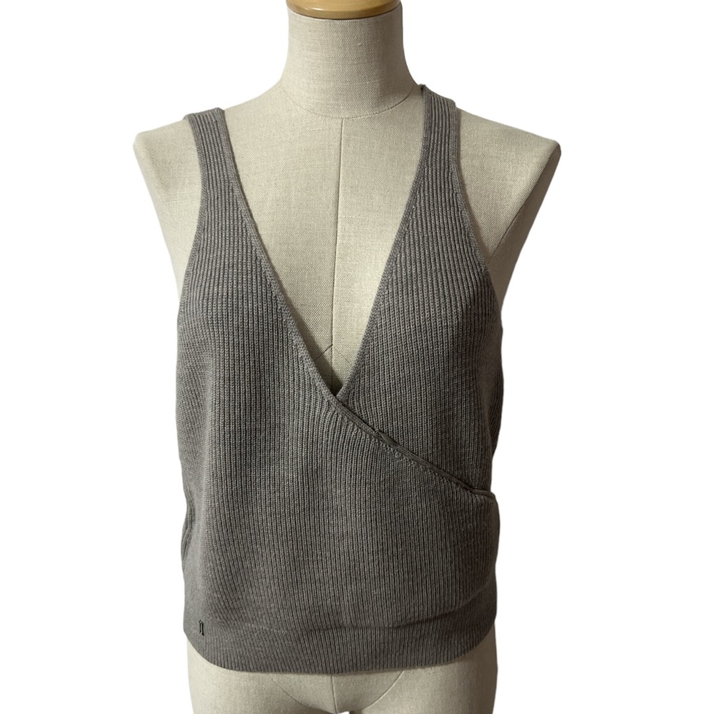Beautiful Kit and Ace Reversible Sweater Tank